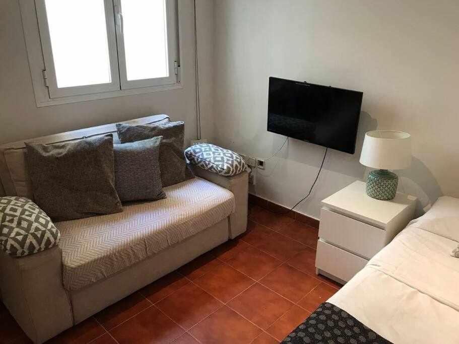 Una Encantadora Estadia En Madridアパートメント エクステリア 写真